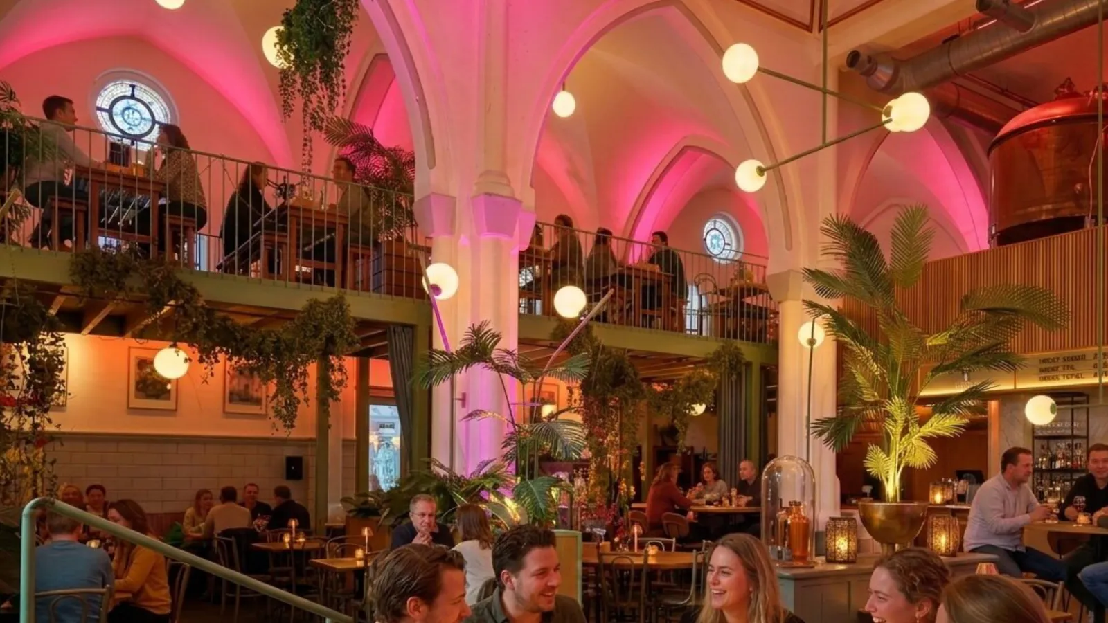 Vergaderen in een bierbrouwerij in een kerk